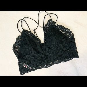 Black lace VS Pink bralette